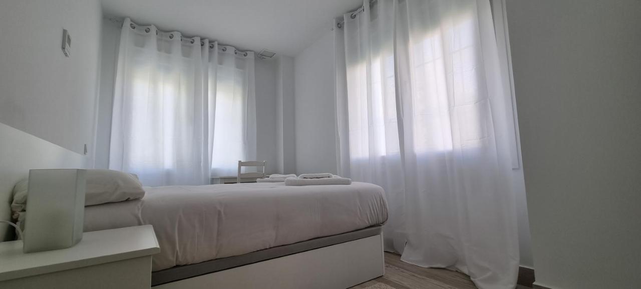 Apartamentos Tanez Santurce A マドリード エクステリア 写真