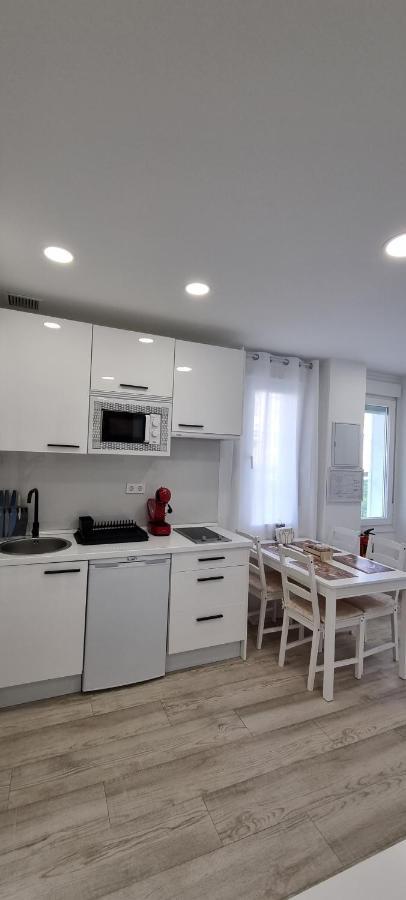 Apartamentos Tanez Santurce A マドリード エクステリア 写真