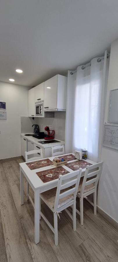 Apartamentos Tanez Santurce A マドリード エクステリア 写真