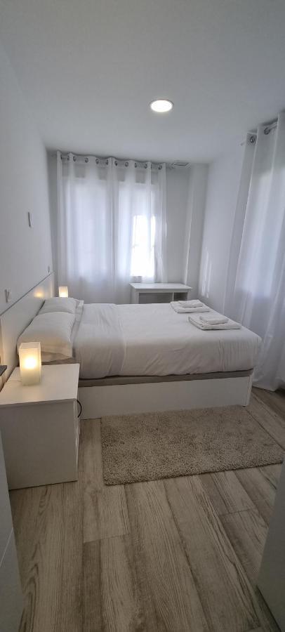 Apartamentos Tanez Santurce A マドリード エクステリア 写真