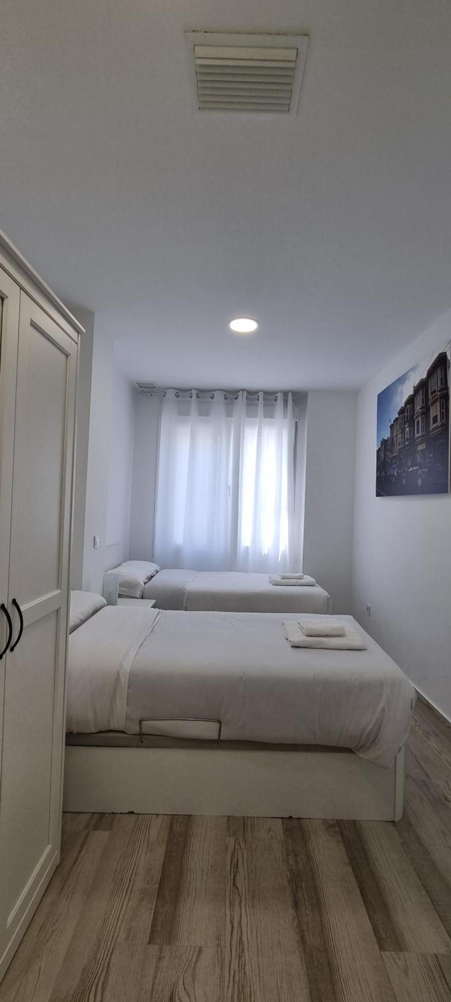 Apartamentos Tanez Santurce A マドリード エクステリア 写真