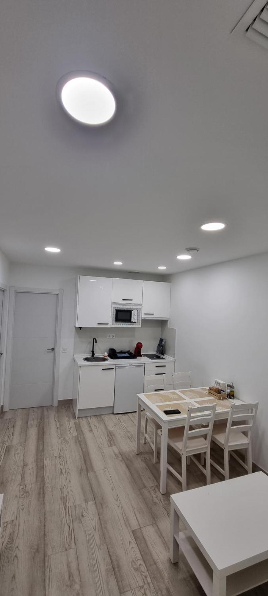 Apartamentos Tanez Santurce A マドリード エクステリア 写真